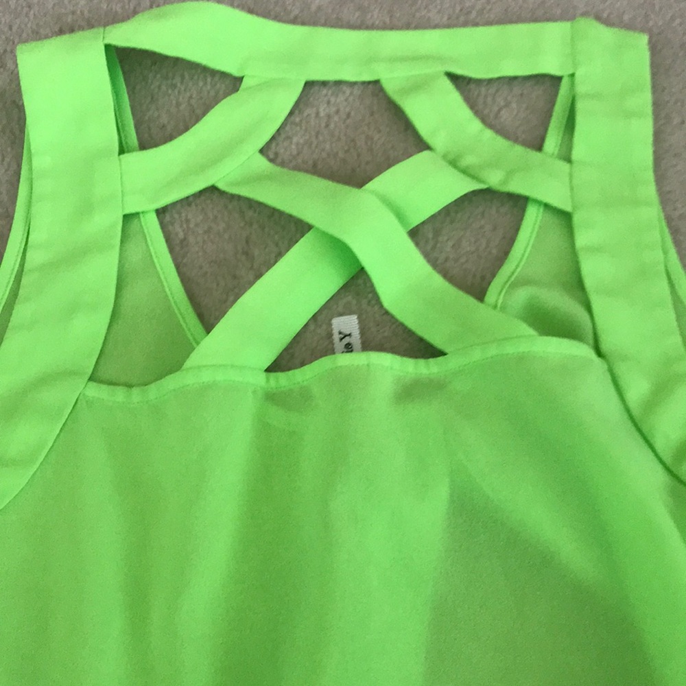 Flared Tank Top - Picture 2 of 4